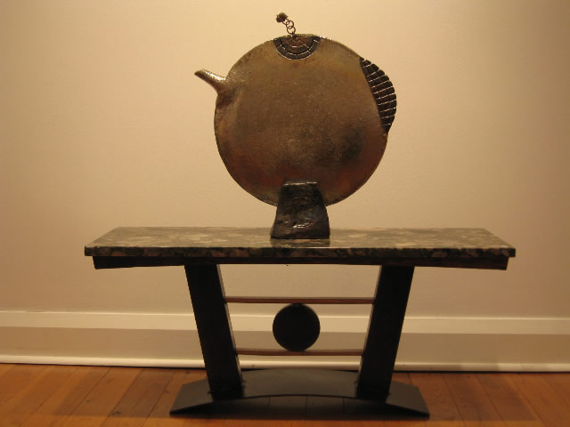 Alice. Table by Amun